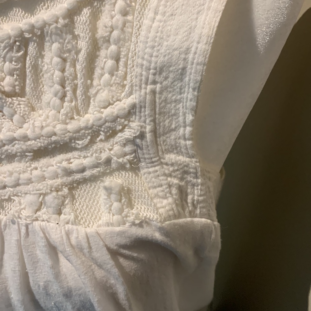 Anthropologie cotton sleeveless top with embroidered smocking - Picture 3 of 10